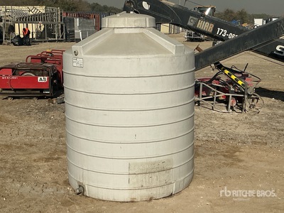 2400 L Water Tank