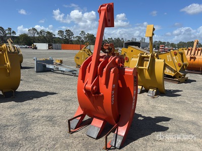 SEC Q/C Excavator Grapple - Fits 10 - 12 Ton