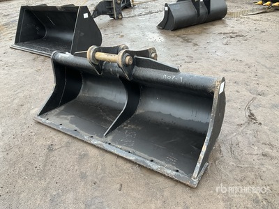 1770 mm Cleanup Excavator Bucket (Unused)