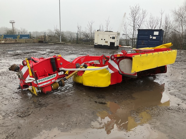 2021 Pottinger Novacat 302ED Disc Mower 2021 Pottinger Novacat 302ED Disc Mower