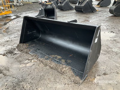 2260 mm Telehandler Bucket