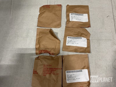 (39) Amphenol 31-204 Electrical Plug Connectors