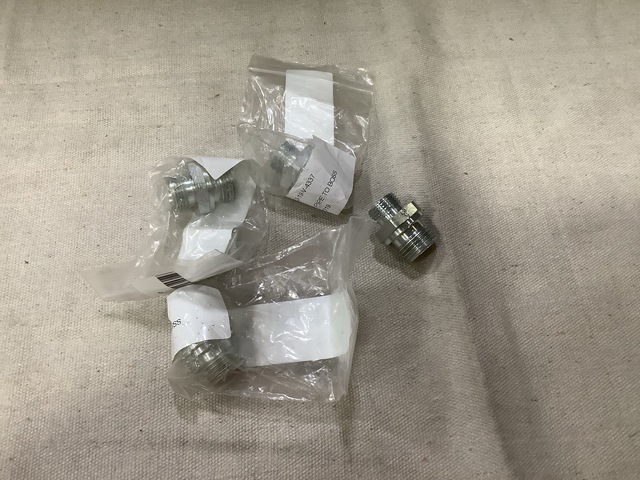 (482) Cantwell Cullen 91341584 Pipe to Boss Straight Adapters