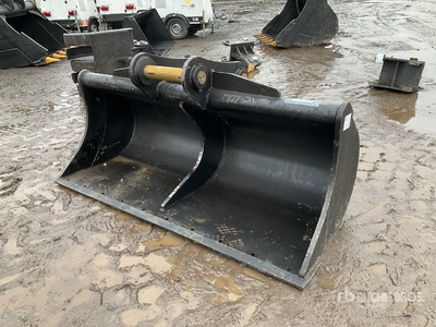 2060 mm Cleanup Excavator Bucket (Unused)
