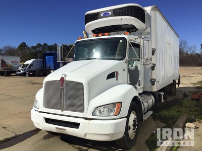2011 Kenworth T270 4x2 冷蔵トラック (Inoperable)
