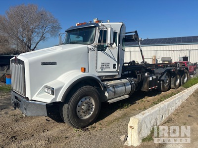 2014 Kenworth T800 6x4 Roll-Off Truck (Inoperable)