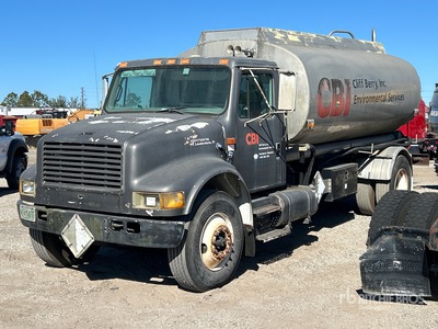1999 International 4700 Tanker Truck
