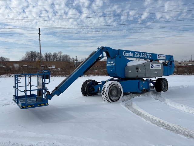 2014 Genie ZX-135/70 4WD Diesel Articulating Boom Lift