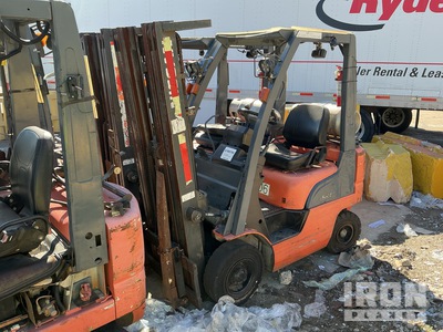 Nissan 2700 lb Pneumatic Tire Forklift (Inoperable)