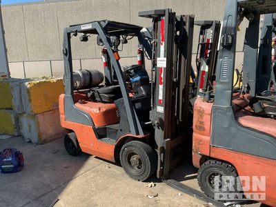 Nissan PF30 2500 lb Pneumatic Tire Forklift (Inoperable)