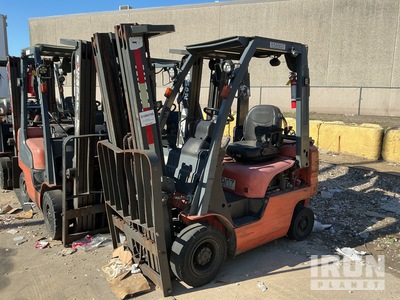 Nissan PF30 2700 lb Pneumatic Tire Forklift (Inoperable)