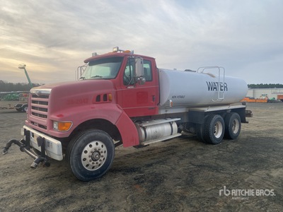 2000 Sterling L9511 4x2 Ciężarówka na wodę