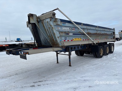 2015 Arnes 30 ft Tri/A Remorque à benne basculante