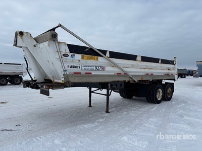 2017 Arnes 31 ft T/A Remorque à benne basculante