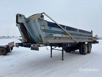 2015 Arnes 30 ft T/A End Dump Trailer