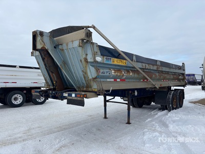 2014 Arnes 30 ft T/A Remorque à benne basculante