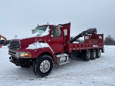 Prentice Articulated Boom on 2007 Sterling LT9500 8x4 Camion à Fèche
