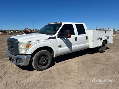 2016 Ford F-350 XL 4x2 Crew Cab Utility Truck