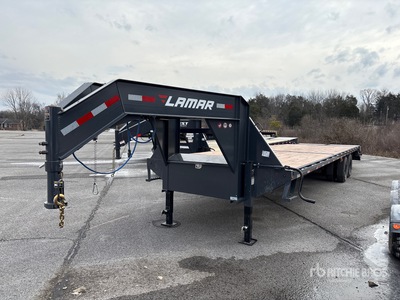 2025 Lamar FD02322A 32 ft T/A Gooseneck Flatbed Trailer