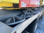 Crane Superstructure with Outrigger Pads
