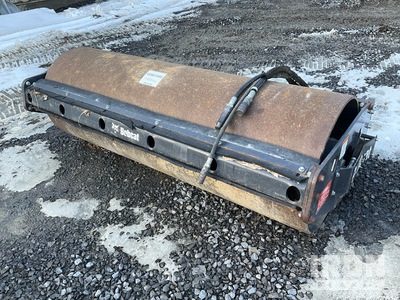 2021 Bobcat 73 Smooth 73 in Smooth Drum Vibratory Roller Skid Steer Vibratory Roller - Fits skid Steer