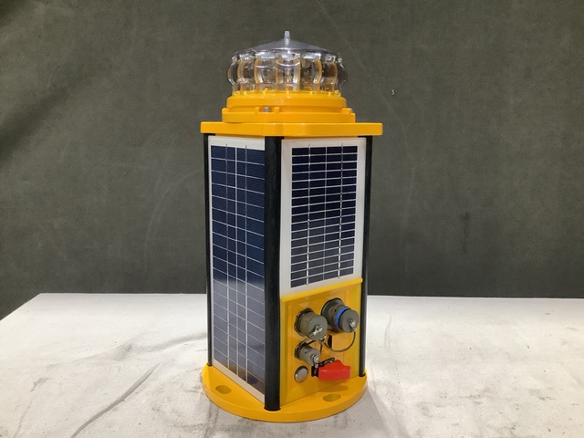 (23) Avlite Systems 0086-EAGLE-W Runway Lights