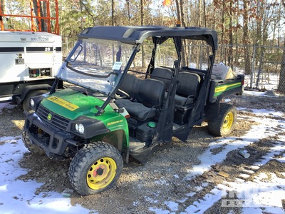 2023 John Deere 2022-855M 4x4 Utilitaire (Inoperable)