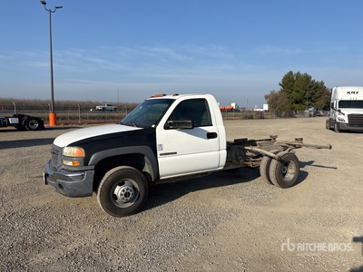 2003 GMC Sierra 3500 4x2 Cab and Chassis