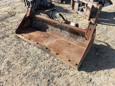 John Deere 77 in Multi purpose Bucket