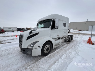 2020 Volvo VNL 6x4 Cabeza Tractora Cabina Dormitorio