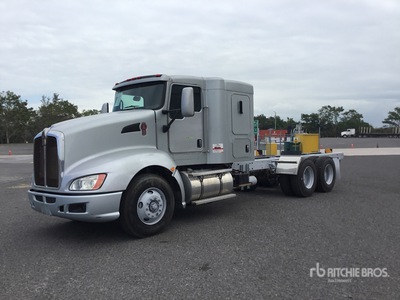 2017 Kenworth T660 6x4 Sleeper Camion Chasis Cabina / Kabina i podwozie