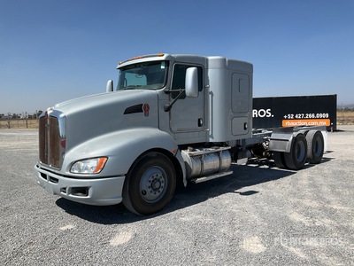 2017 Kenworth T660 6x4 Sleeper Camion Chasis Cabina / Cabina y chasis