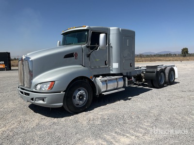 2017 Kenworth T660 6x4 Sleeper Camion Chasis Cabina / Cabine et châssis
