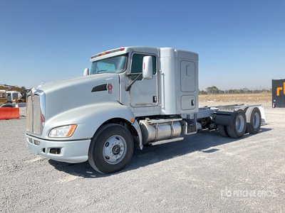 2017 Kenworth T660 6x4 Sleeper Camion Chasis Cabina / Cabina y chasis