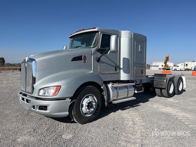 2016 Kenworth T660 6x4 Sleeper Camion Chasis Cabina / Cabine et châssis