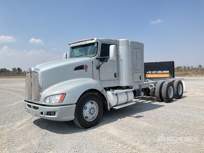 2016 Kenworth T660 6x4 Sleeper Camion Chasis Cabina / Cabina y chasis