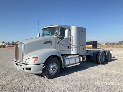 2015 Kenworth T660 6x4 Sleeper Camion Chasis Cabina / Cabina y chasis