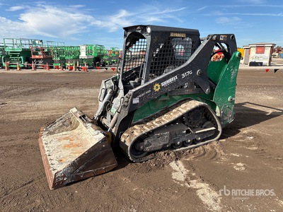 2020 John Deere 317G لودر بجنزير