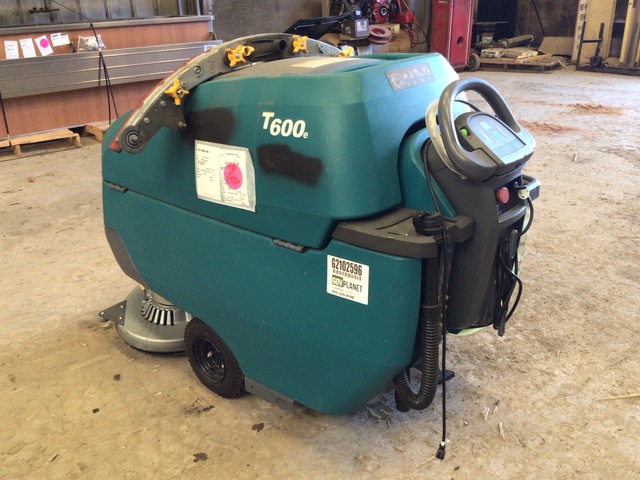 Tennant T600E Walk-Behind Floor Scrubber