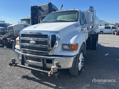 2007 Ford F-750 XL 2200 gal 4x2 Water Truck (Inoperable)