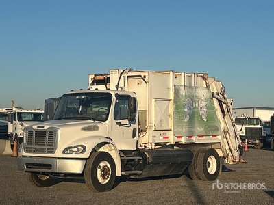 2012 Freightliner M2 112 4x2 サニテーショントラック