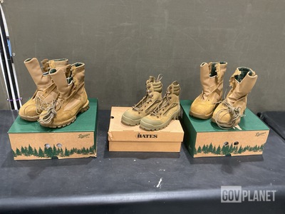 (25) Pairs of Men's Boots