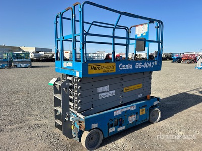 2016 Genie GS-4047 Electric Piattaforma aerea verticale
