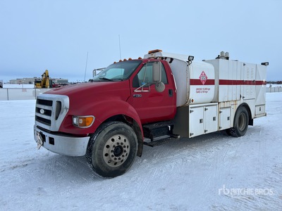 2007 Ford F-750 XL Super Duty 6x4 Fuel and Lube Truck
