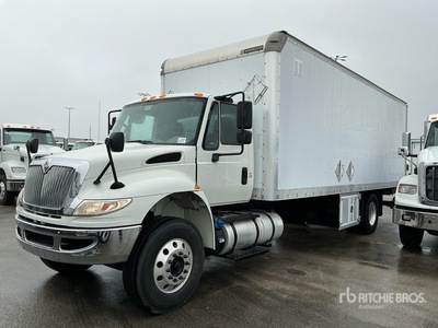 2017 International 4300 SBA 4x2 Van Truck