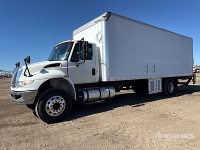 2017 International 4300 SBA 4x2 Van Truck