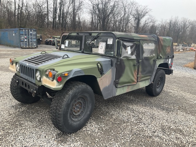 1987 AM General M1097R1 HMMWV 4 Door Soft Top w/Truck Body