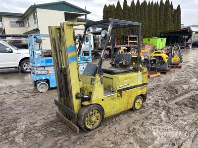 Mitsubishi 5000 lb Cushion Tire Forklift (Inoperable)