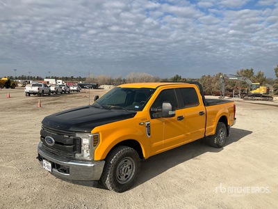 2019 Ford F-250 XL 4x2 Crew Cab Pickup