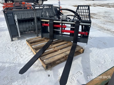 2026 Handy HF2T Hydraulic Adjusting Skid Steer Forks (Unused)